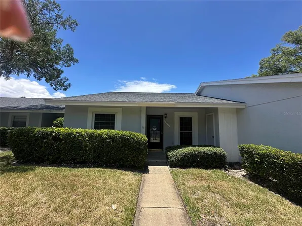 12423 Dearborn Dr #E, Hudson, FL 34667
