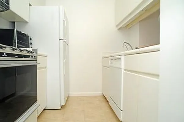 Sold by Mazzeo Real Estate | media 32