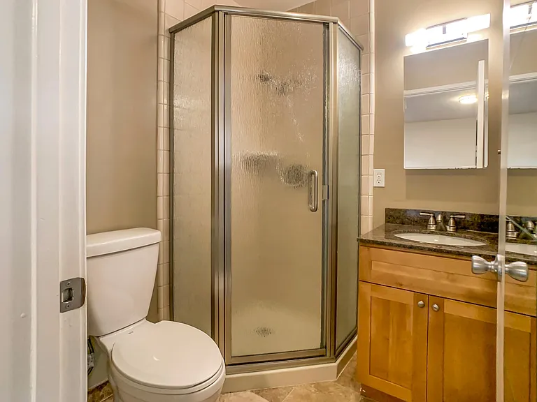 1742 Spruce St #11 — Photo 15
