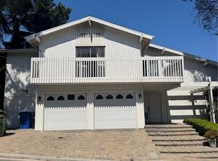 2396 Venus Dr, Los Angeles, CA 90046