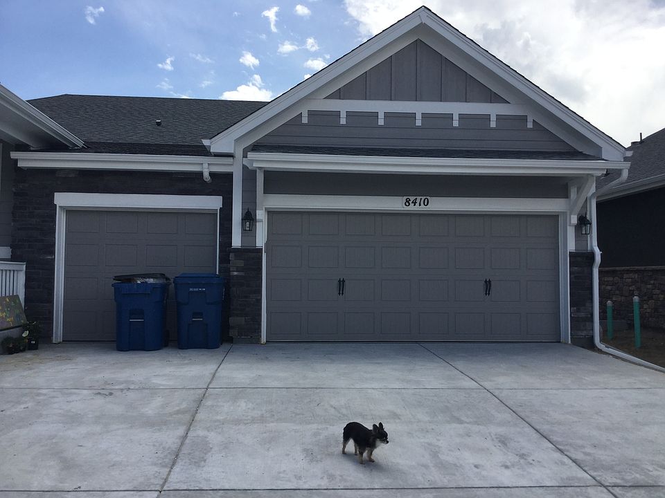 3 car garage 
