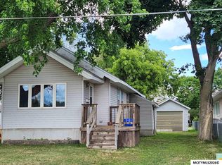 40 27th St SW, Mason City, IA 50401