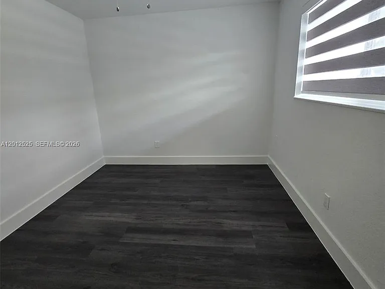 11984 SW 195th St — Photo 9