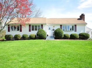 70 Raymond Rd, Rocky Hill, CT 06067