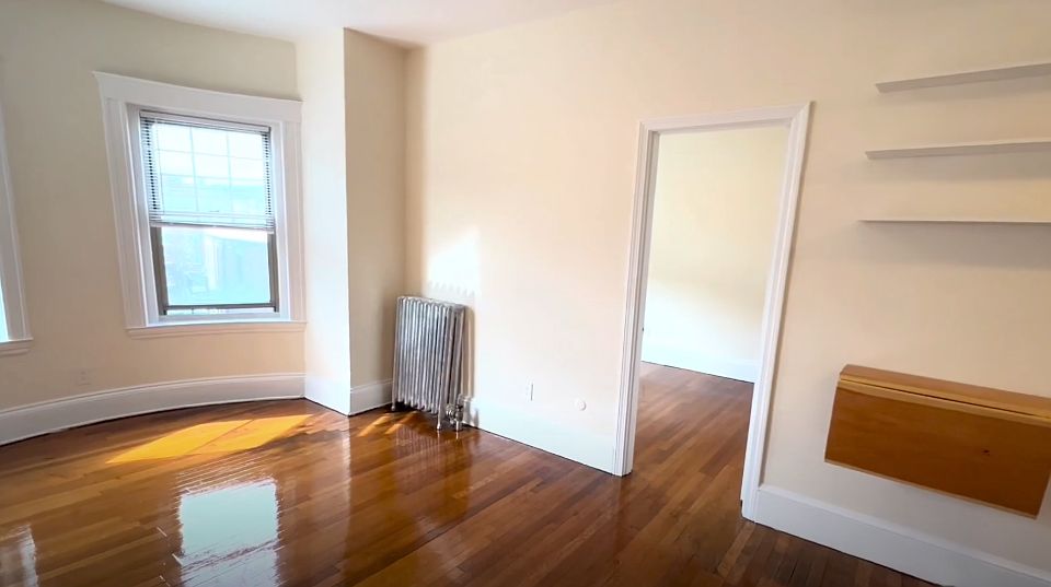 2nd image of 1315 Commonwealth Ave #54