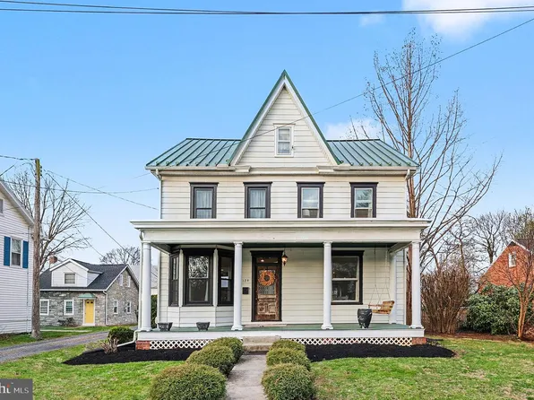 124 S Locust St, Shiremanstown, PA 17011