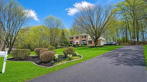 12 Raven Dr Photo 1