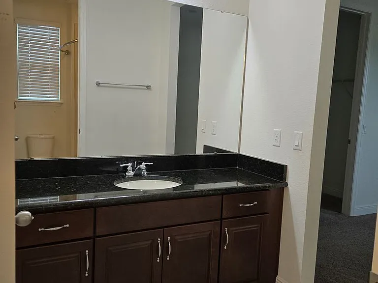 9240 Woodcrane Dr — Photo 35