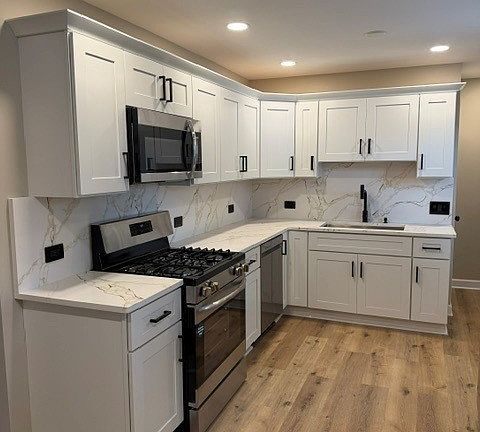 5th image of 75 Cambridge Ln