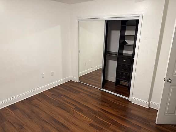 3rd image of 1021 NW 40th Ave