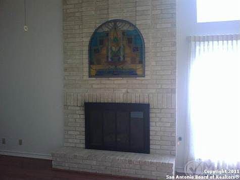 3rd image of 3707 Hunters Circle St