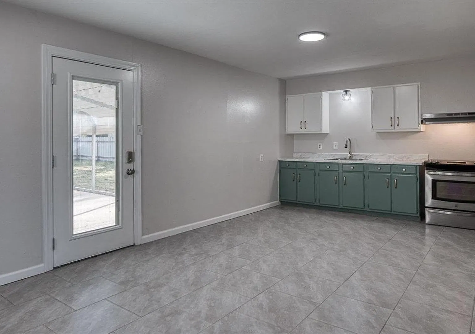 3bedroom 1 bath remodeled — Photo 4