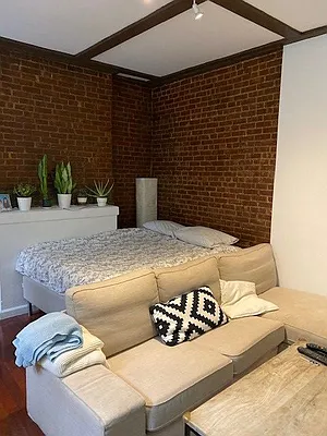 Rented by Sky Management | media 18