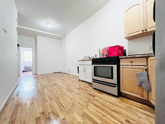 Rented by Coda Real Estate NYC | media 13