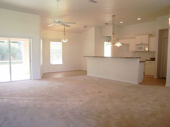 Very open split plan