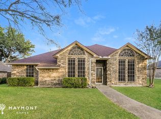 701 Dartbrook Dr, Desoto, TX 75115