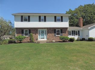 1513 Sumner Dr, Erie, PA 16505