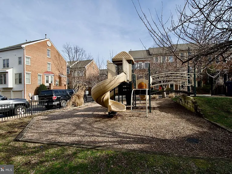 2324 Henshaw Pl #3 — Photo 28