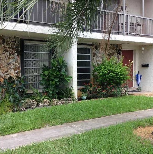 1st image of 5213 SW 40th Ave #49