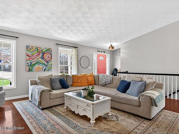 5th image of 3109 Horseshoe Ct