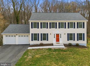 6622 Crayford St, Burke, VA 22015