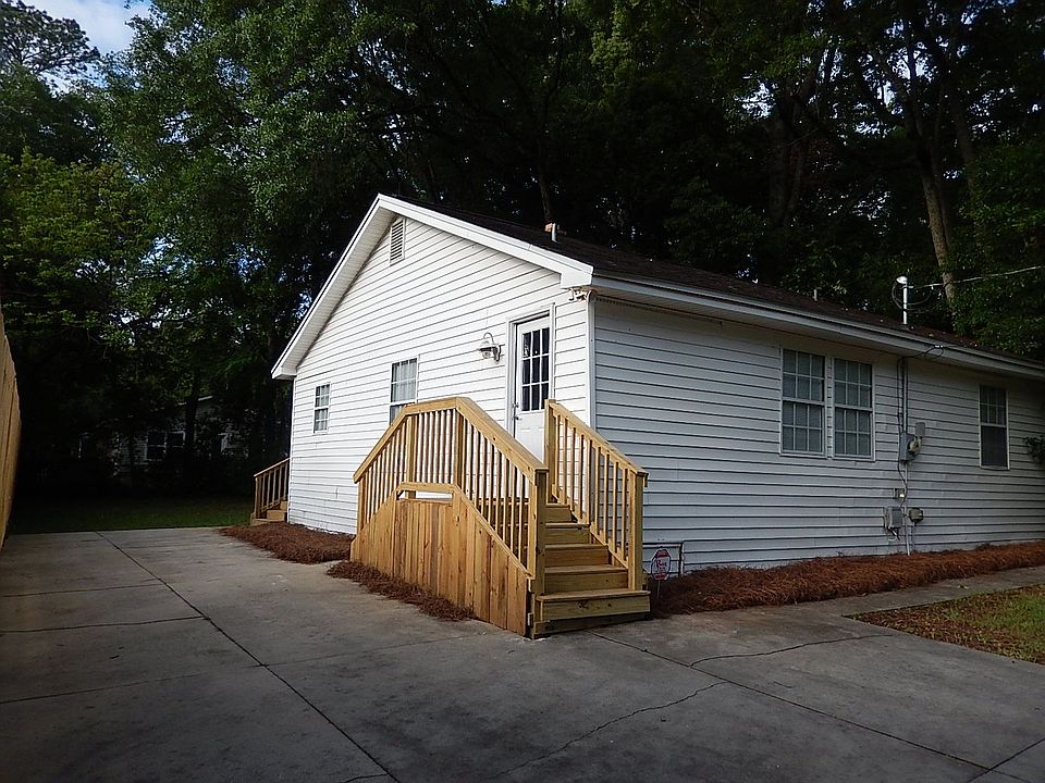 1st image of 1519 Pepper Dr