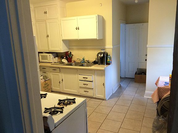 2nd image of 601 9th Ave S #4