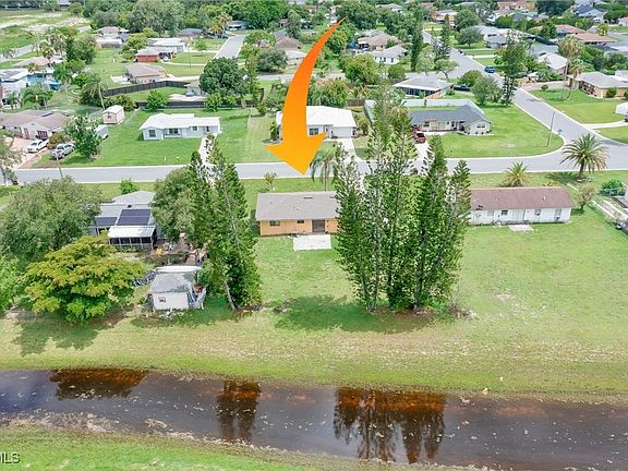 4th image of 1438 Caywood Cir N