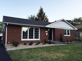 362 E Saint Charles Rd, Elmhurst, IL 60126