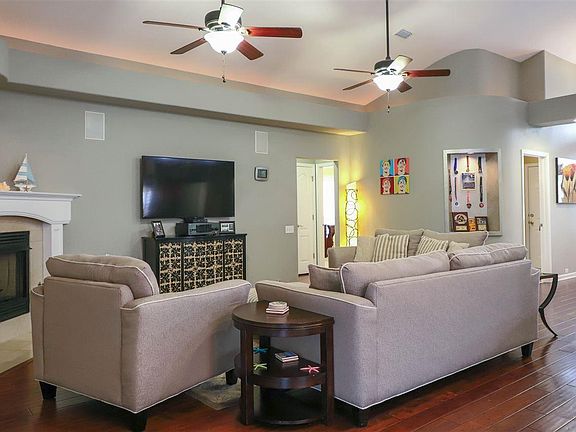 4th image of 4138 Oak Pointe Dr