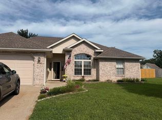 6151 E Douglas Pkwy, Hallsville, MO 65255