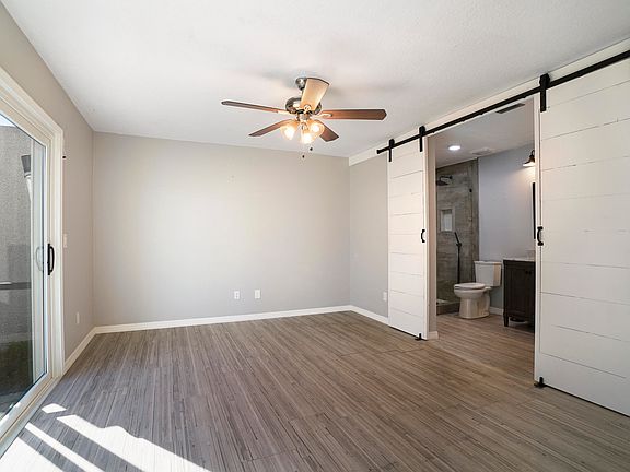 4th image of 2526 Dauphine Ct W