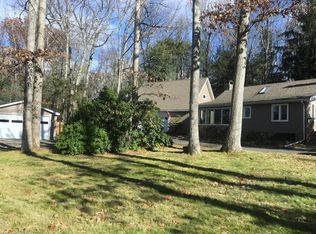 114 S Fairview Rd, Tafton, PA 18464