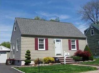 150 Bucknell Ave, Woodbridge, NJ