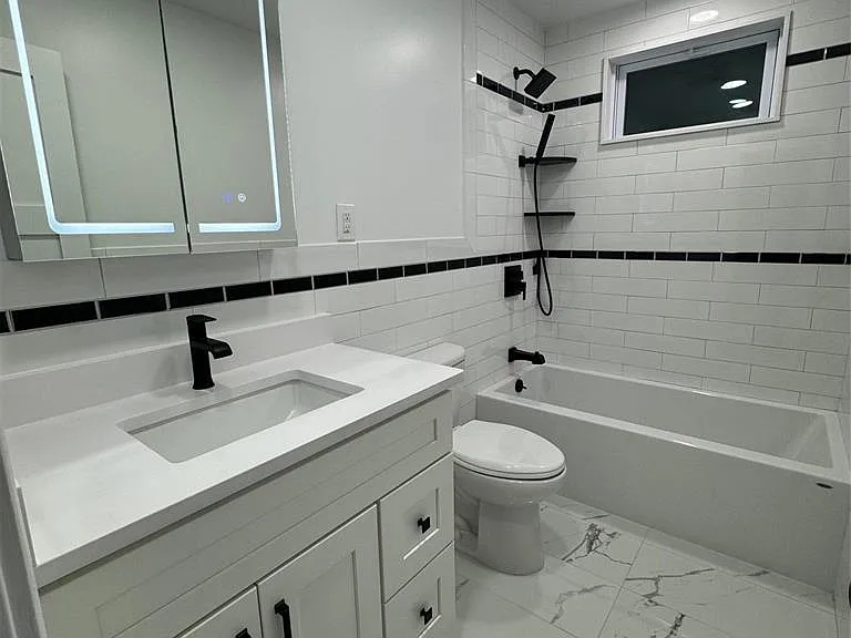 517 Monroe Blvd #2 — Photo 9