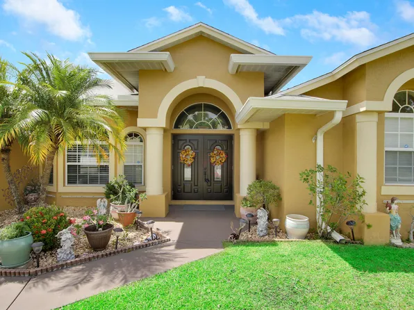 5311 NW Alter Court, Port St Lucie, FL 34983