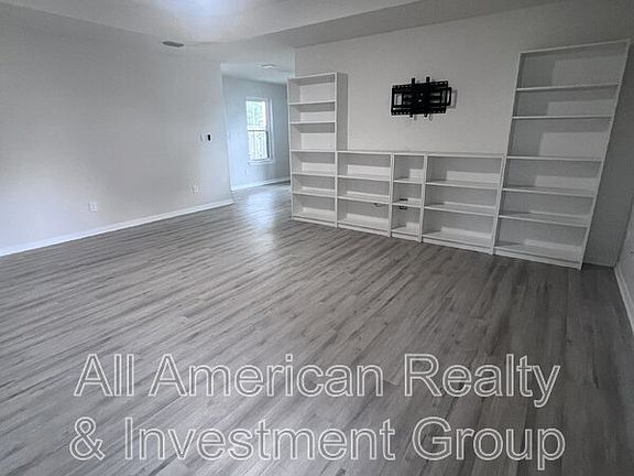 3rd image of 384 Pristine Water Ln