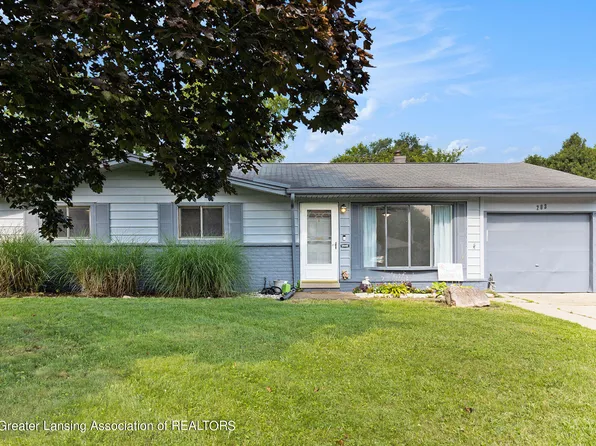 203 Marcia Dr, Lansing, MI 48917