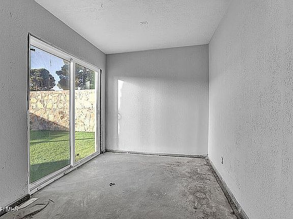 28th image of 3709 Roslyn Dr