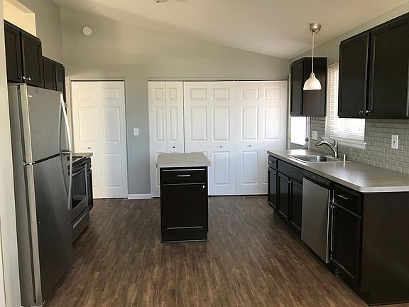 Kitchen/Laundry