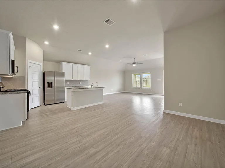 1016 Brighton Orchards Ln — Photo 13
