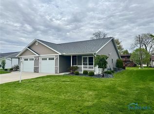 231 Chelsea Dr, Defiance, OH 43512