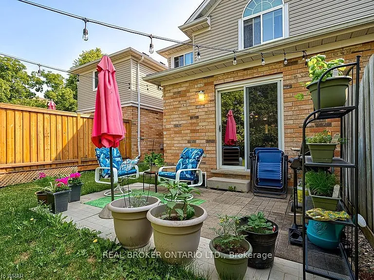 555 Mariner Dr — Photo 34