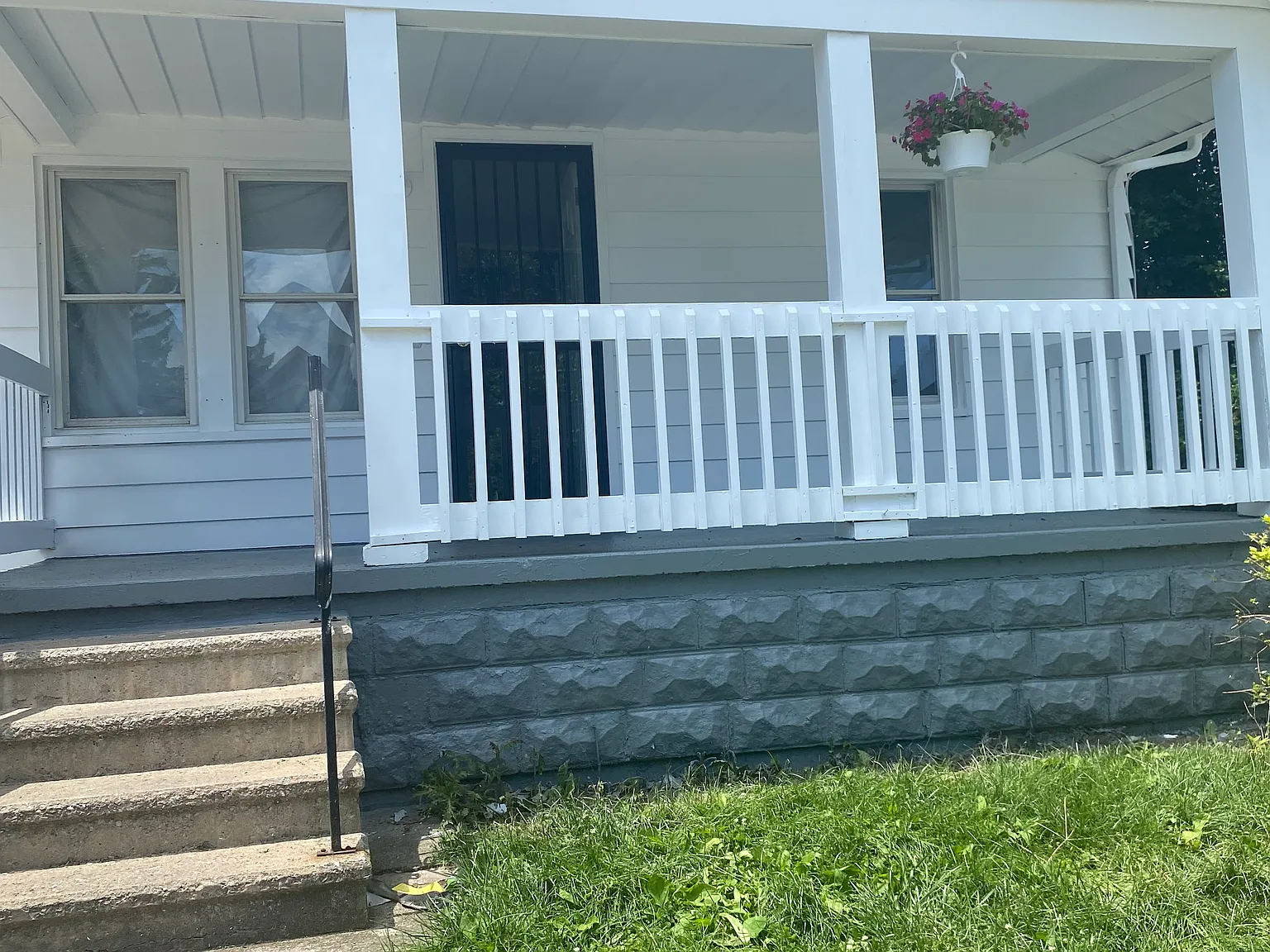 2 bed, 670 sqft, $800 — Photo 1