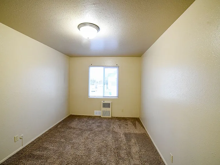 Glacier Apartments — Photo 12