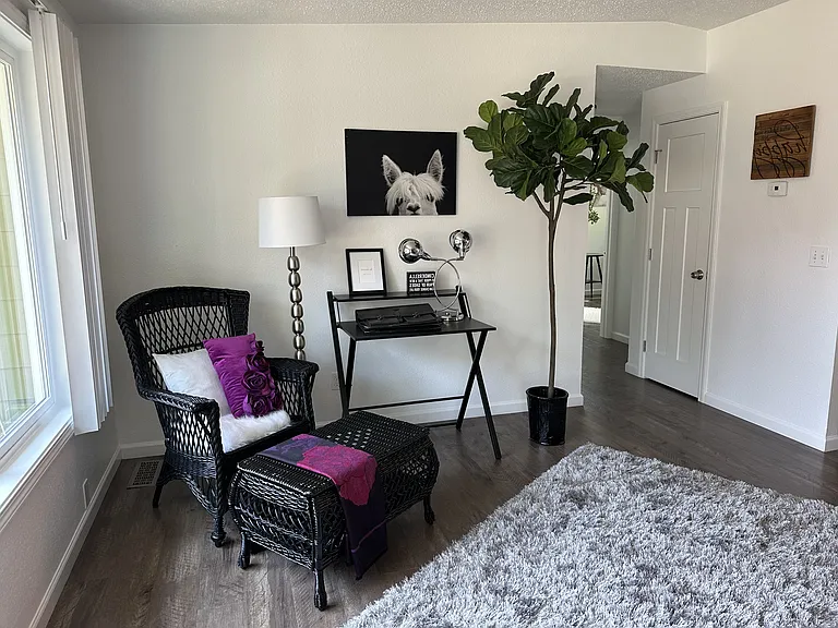 810 Garrison St NE — Photo 9