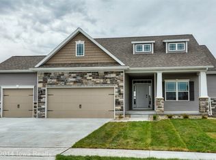 305 NE Fox Run Trl, Waukee, IA 50263