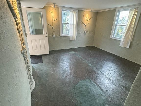 5th image of 1107 Early St #C