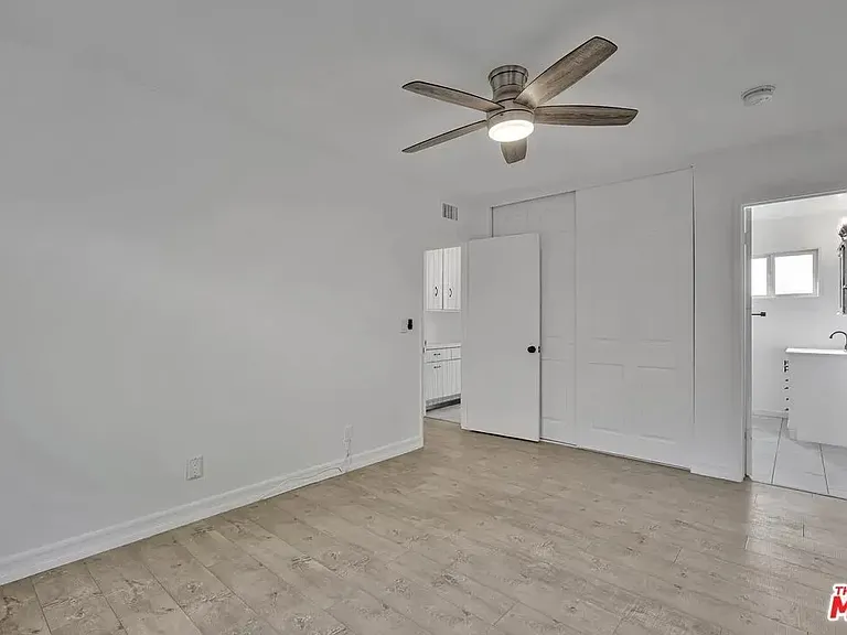 28040 Ermine Pl — Photo 31