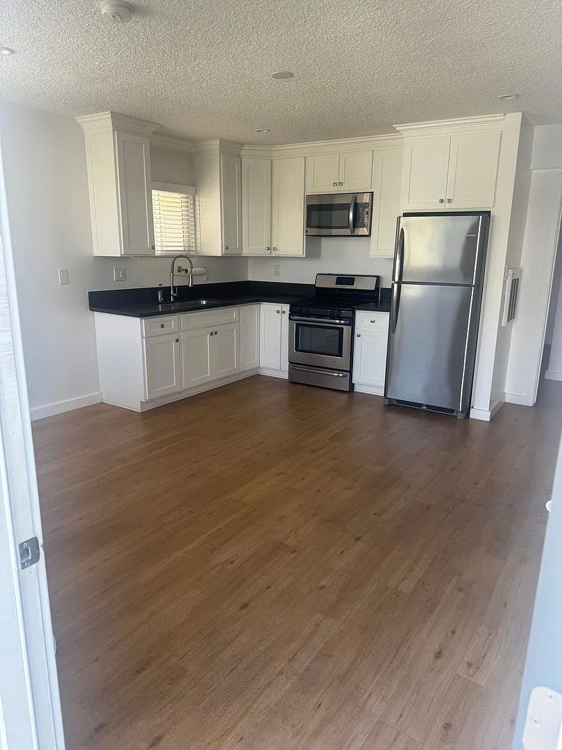 21013 Reynolds Drive — Photo 1